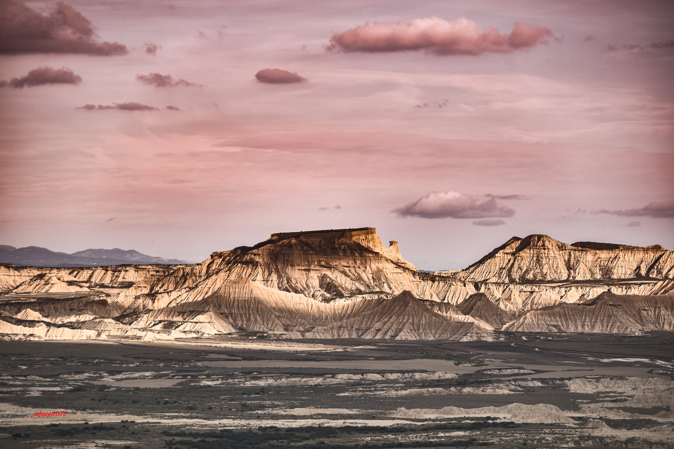 Las Bardenas Reales: Una joya natural por explorar